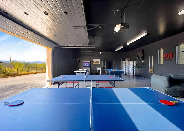 Private Desert With Pool And Putting Villa Scottsdale