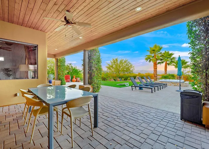 Villa Private Desert With Pool And Putting *
