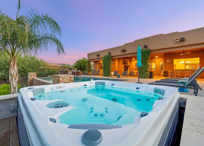 Private Desert With Pool And Putting Scottsdale