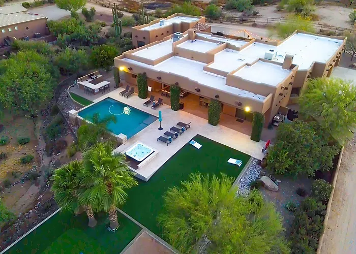 Private Desert With Pool And Putting Villa *